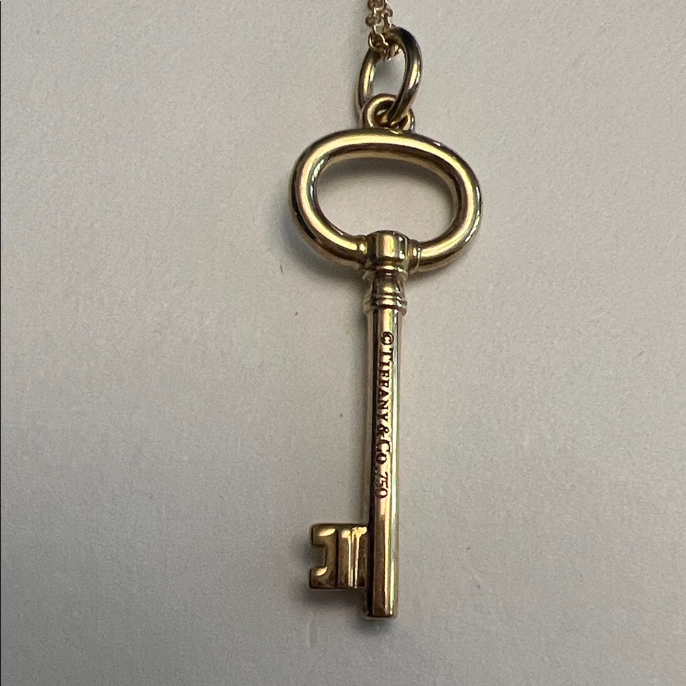 Tiffany & Co. Gold Key Charm Necklace 18k Yellow Gold